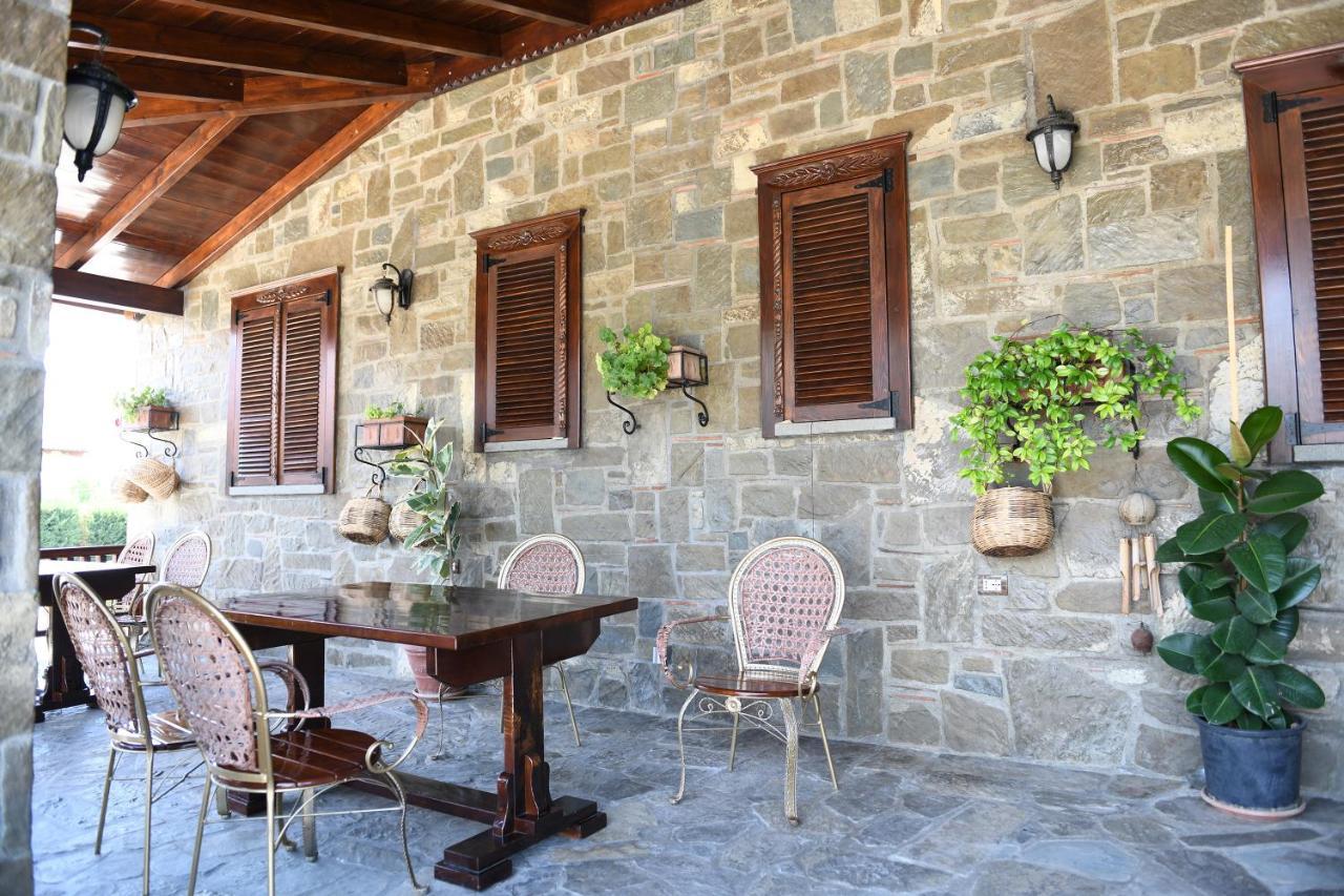 Hotel Kaceli Berat Exterior foto