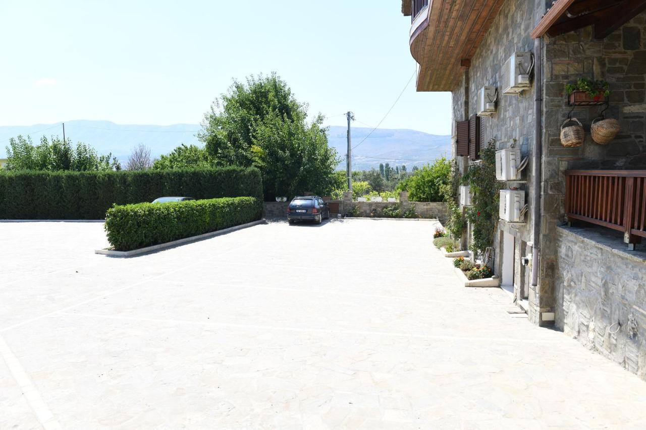 Hotel Kaceli Berat Exterior foto
